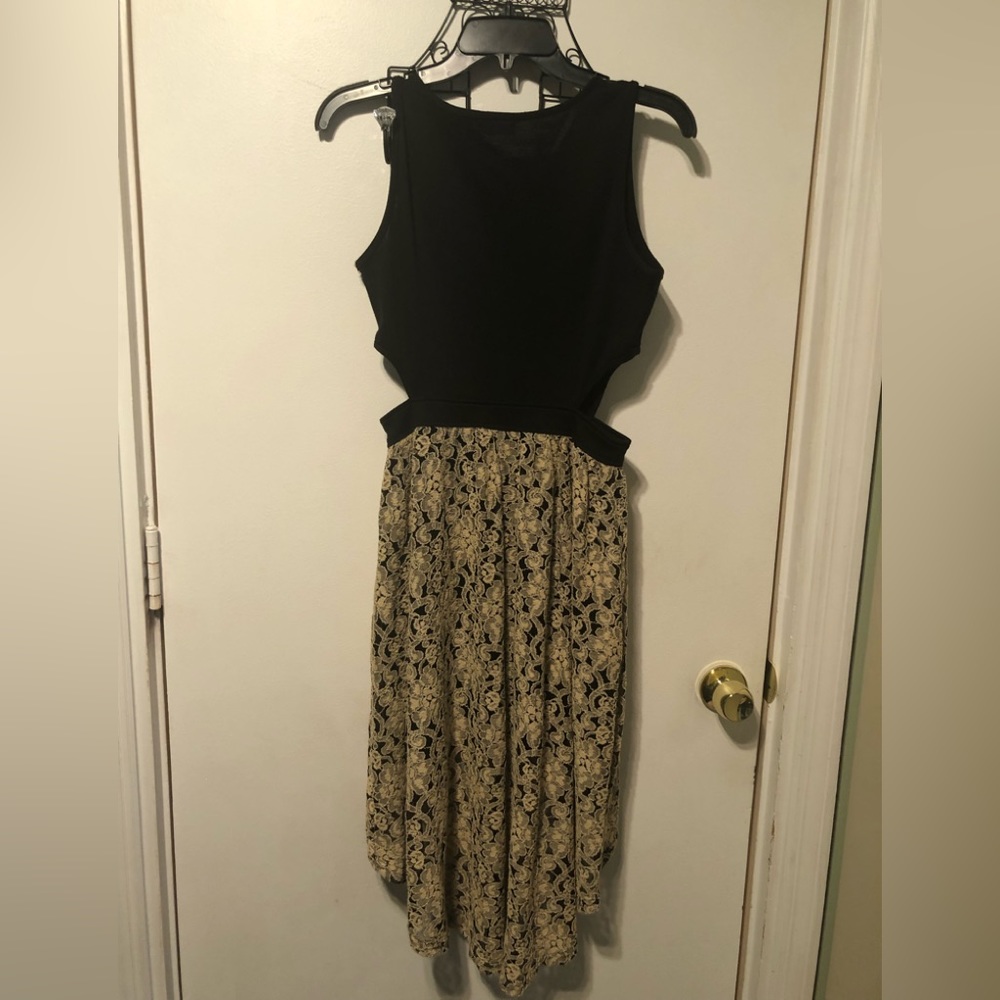 MINE LACED NWOT DRESS HI-LOW SIZE SMALL BLACK AND BEIGE - Picture 8 of 14